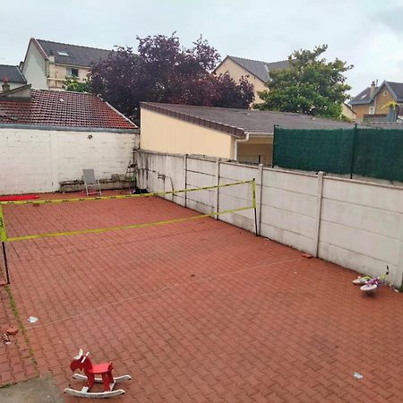 Maison Et Appartement La Courneuve Esterno foto