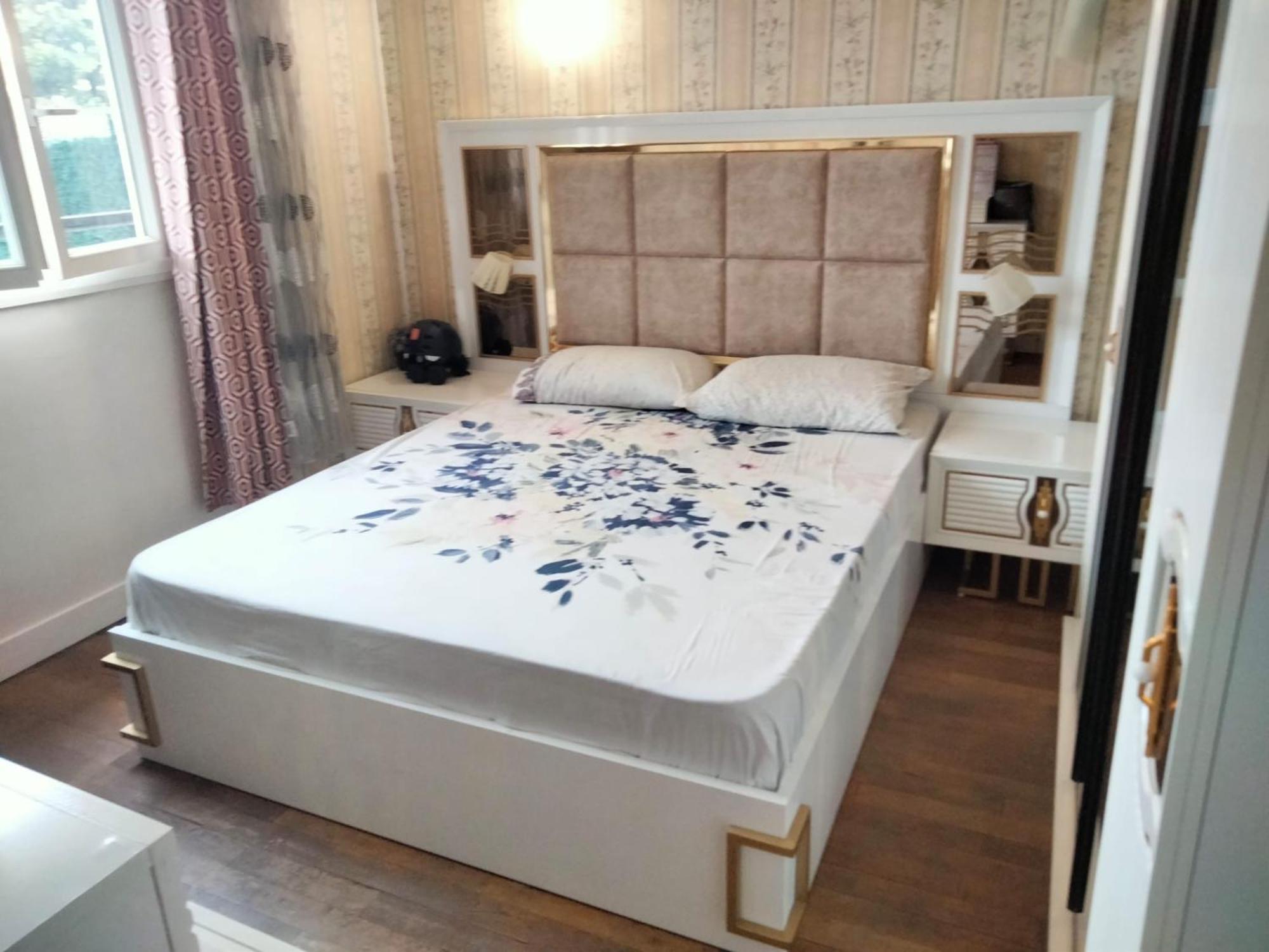 Maison Et Appartement La Courneuve Esterno foto